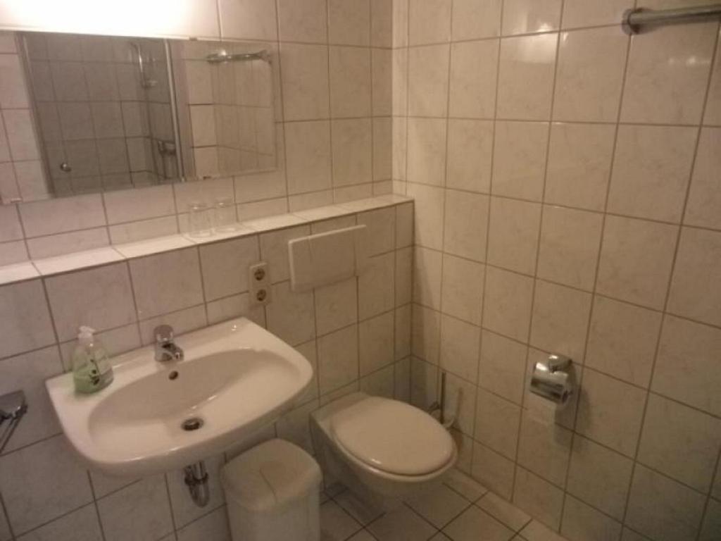 Am Weinberg room 4